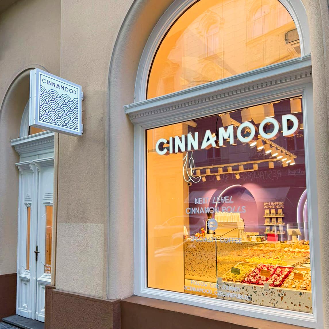 Cinnamood pohlednice